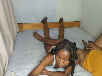 AmelieAndJames0919 webcam model stream image