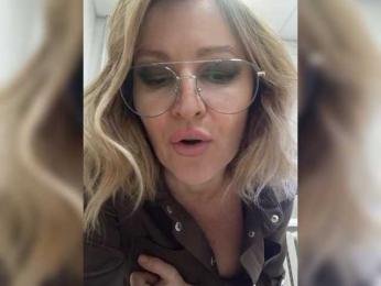 LagoonJoy webcam bongacams model stream image