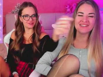 hotty_girls_here webcam model stream image