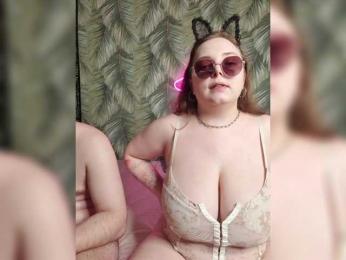 Red-rooms webcam model stream image