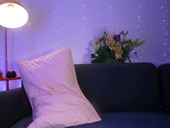 littlee33 webcam chaturbate model stream image