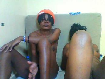 Blacks-petites webcam model stream image