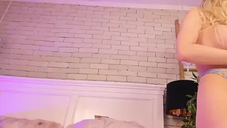 EmillyBronte webcam model stream image