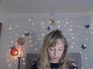 Liss Paris webcam model stream image