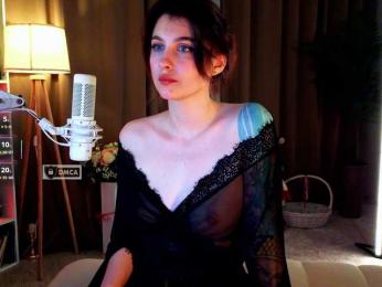 HoneyCherry webcam model stream image