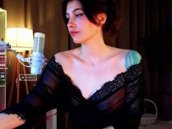 HoneyCherry webcam model stream image