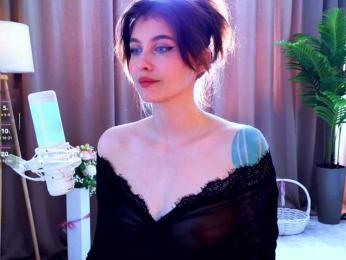 HoneyCherry webcam model stream image