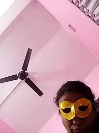 Gullapi webcam model stream image