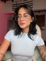 Ale_Lewis webcam model stream image