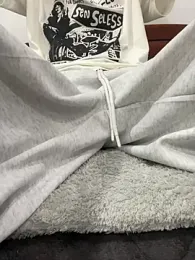 NniuAh webcam model stream image