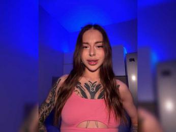 Kris- webcam bongacams model stream image