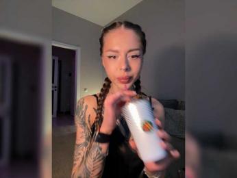 Kris- webcam model stream image