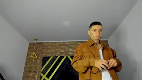 Ian_Castillo_ webcam model stream image