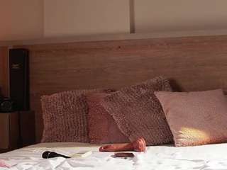 alicee-love webcam model stream image