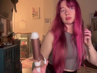 Lilly Elle webcam model stream image