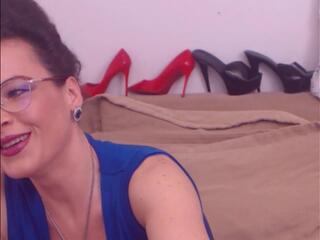 Rebecca Noble webcam model stream image