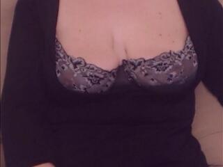 Rebecca Noble webcam model stream image