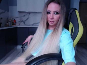 blondalina webcam bongacams model stream image
