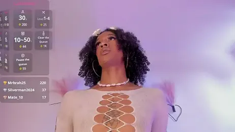 Mia_royal webcam model stream image