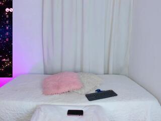 Steffanny Red webcam model stream image