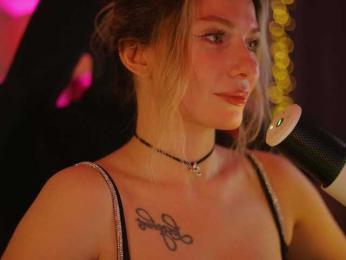 D_i_aM webcam model stream image