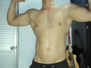 Lenoard Dupont webcam model stream image