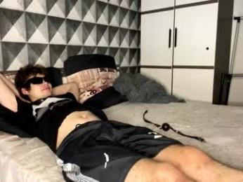 merycouple webcam model stream image