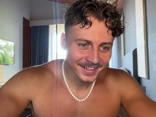 Noah Sandler webcam model stream image