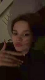 Olivkaa webcam model stream image