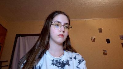 RoxanaKneisler webcam cam4 model stream image