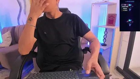 LiamDeep webcam model stream image