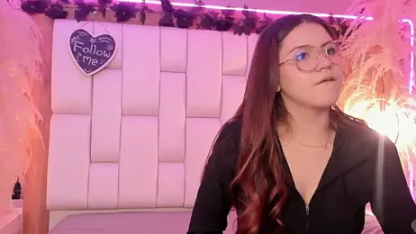 Daphne_And_Roger webcam model stream image