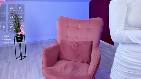 LullyFox webcam model stream image