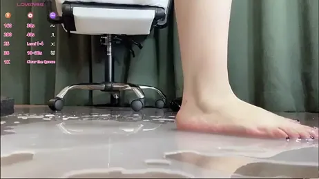 AYW-21 webcam stripchat model stream image