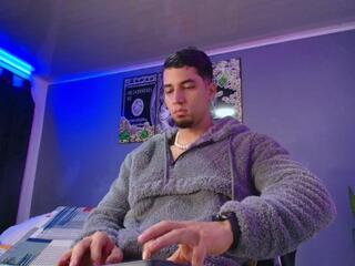 Camilo Alvarezz webcam flirt4free model stream image