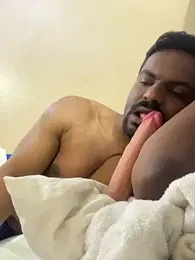 bhagihero webcam stripchat model stream image