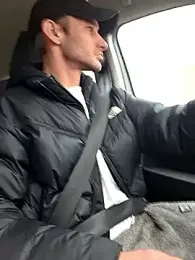 Zeefy webcam stripchat model stream image