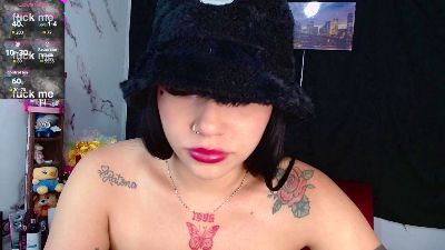 Sari__ webcam model stream image