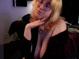myrtlemystic webcam camsoda model stream image