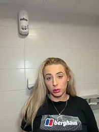 Strongqueen webcam model stream image