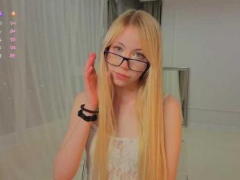 UwuFlower webcam model stream image