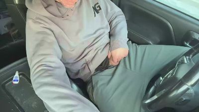 StudlyHardwood webcam model stream image