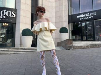 FlairCatlow webcam model stream image