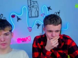 veldi-to webcam camsoda model stream image