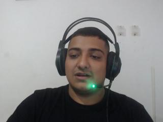 Leebron M webcam model stream image