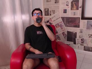 Logan Newman webcam flirt4free model stream image