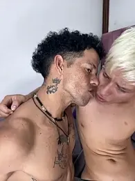 MaxyRyan webcam stripchat model stream image