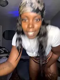 IntrovertedUnicorn webcam model stream image