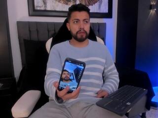 Lucca Mallard webcam model stream image