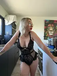 Giuliana_baby webcam model stream image